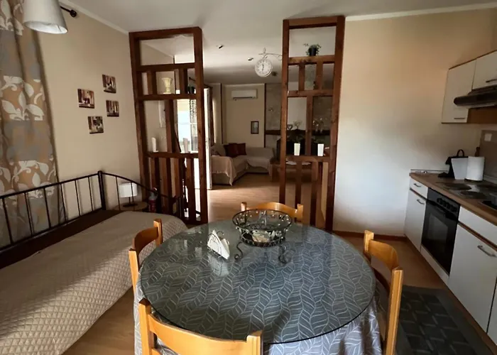 Apartment Lemon Tree